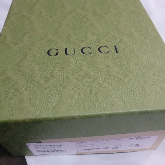 Telfar, gucci Alexander wang , coach Zara - Picture 7 of 9